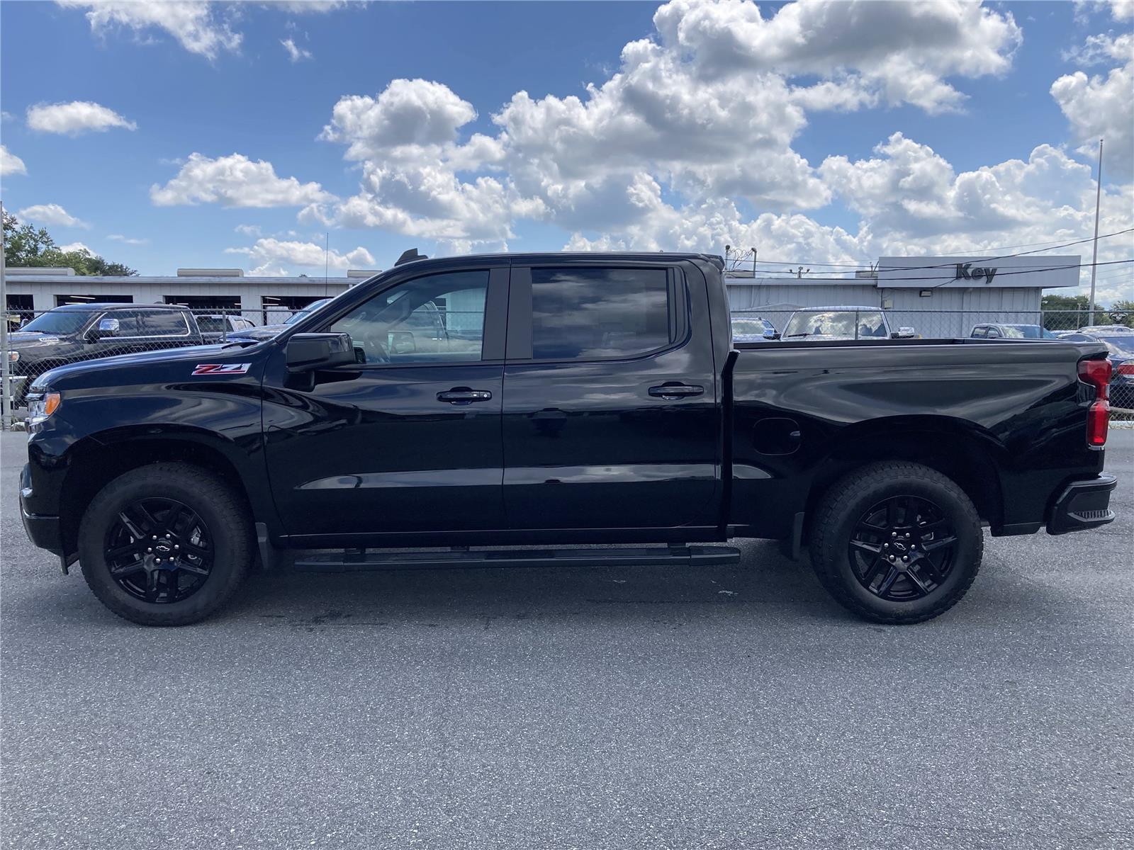 2026 Chevrolet Silverado 1500 RST photo 5