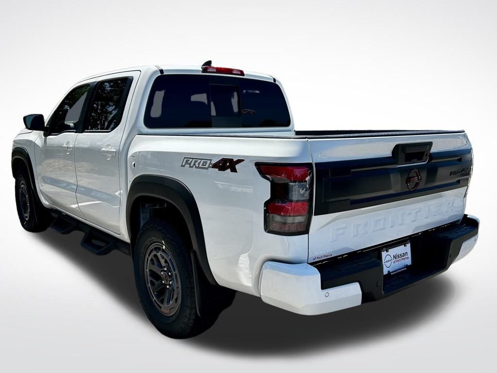 2025 Nissan Frontier PRO-4X photo 4