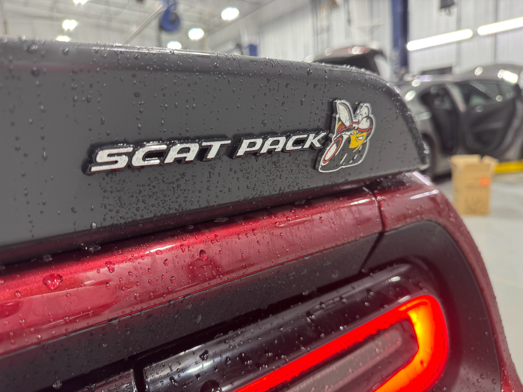 2022 Dodge Challenger R/T Scat Pack photo 9