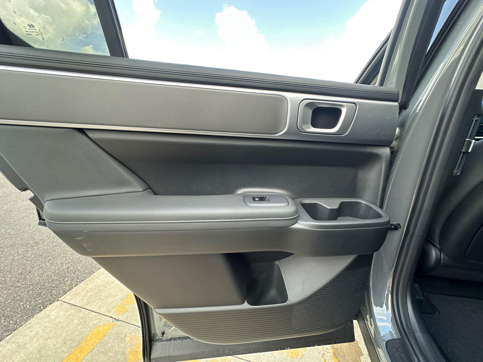 2026 Hyundai Santa Fe SEL photo 2