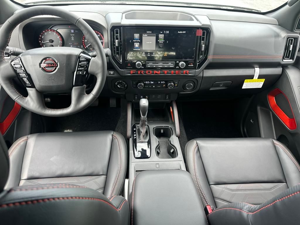 2025 Nissan Frontier PRO-4X photo 17