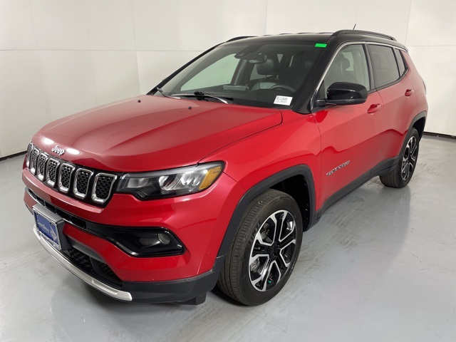 2023 Jeep Compass Limited photo 4