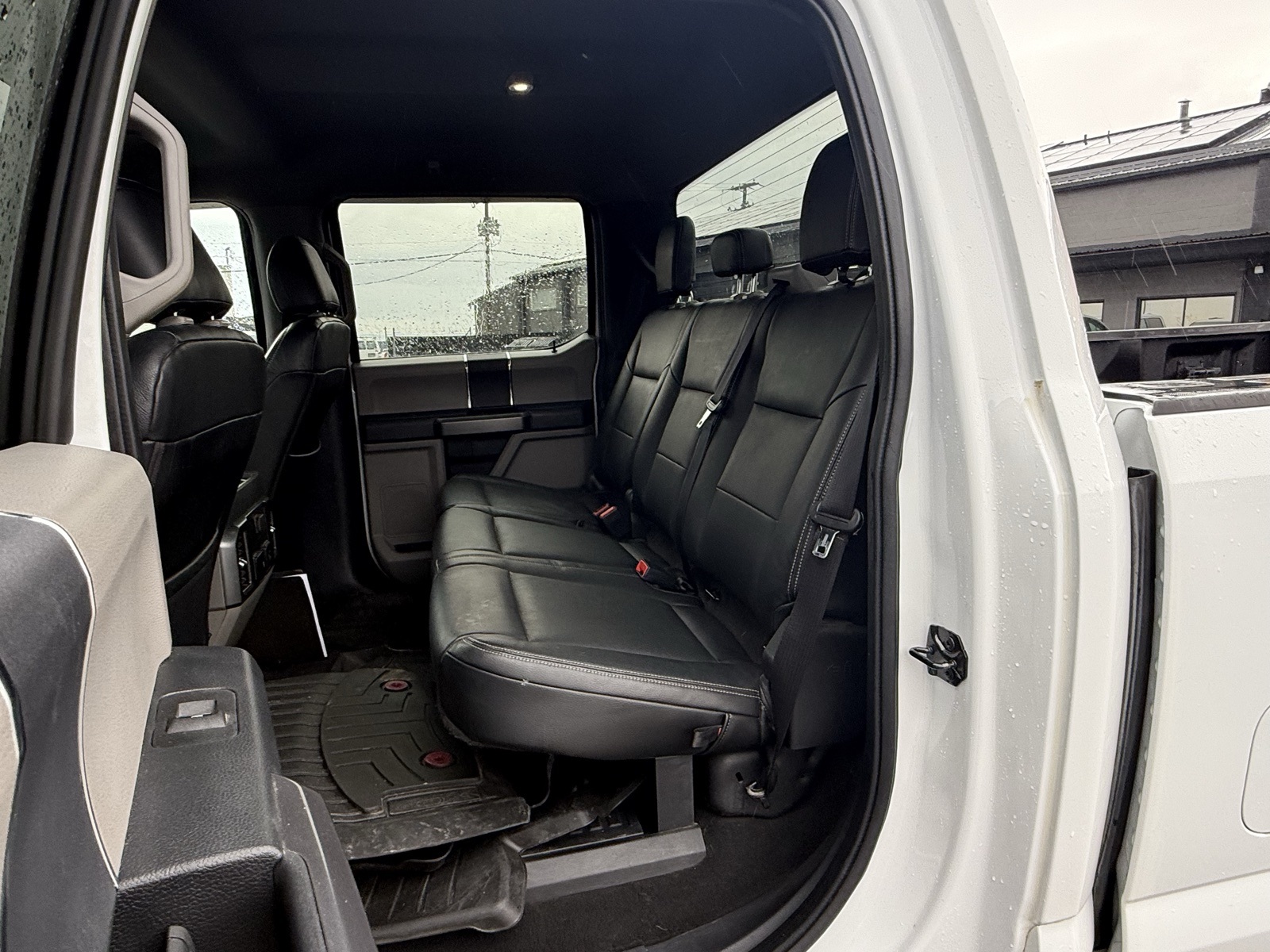 2022 Ford F-350 photo 9