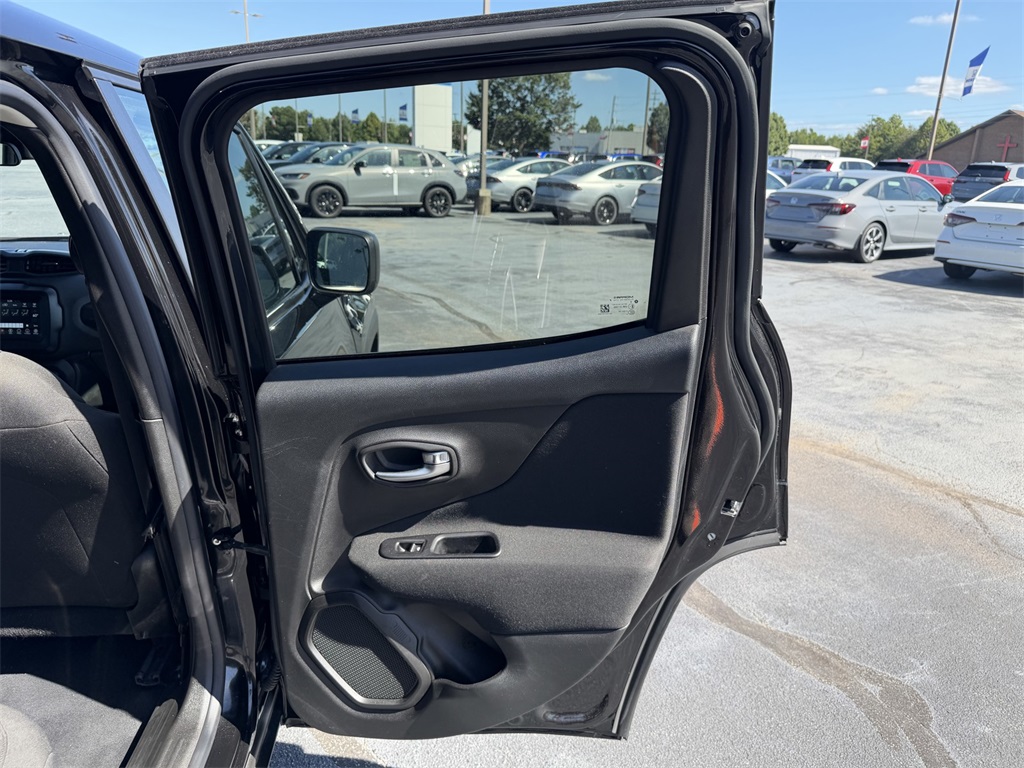 2021 Jeep Renegade Sport photo 11