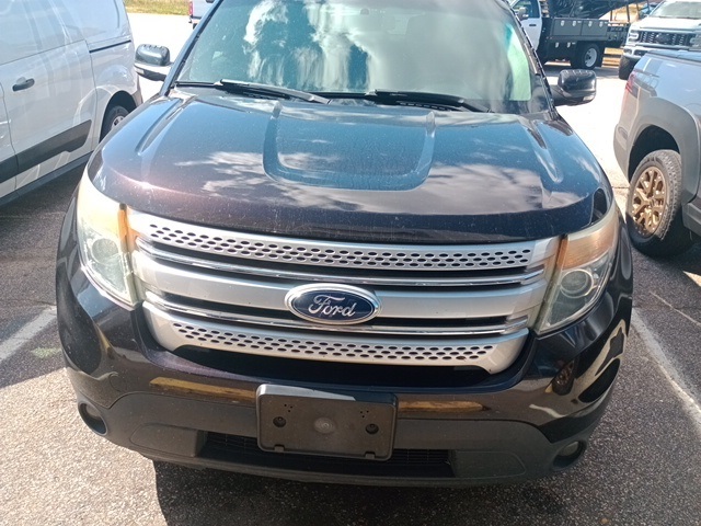 2013 Ford Explorer XLT photo 2