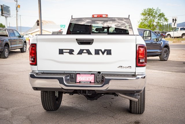 2025 Ram 2500 Tradesman photo 9
