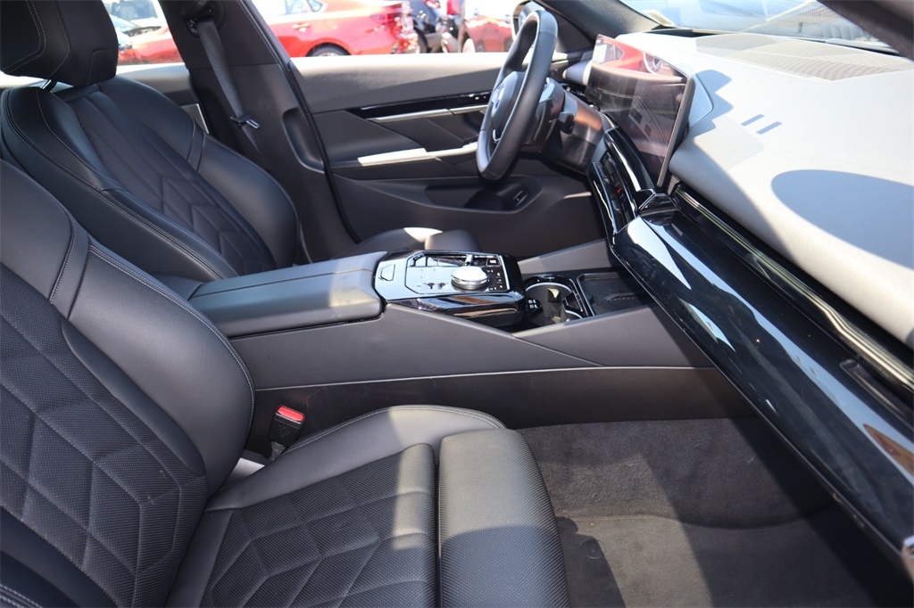 2024 Bmw 530i photo 26