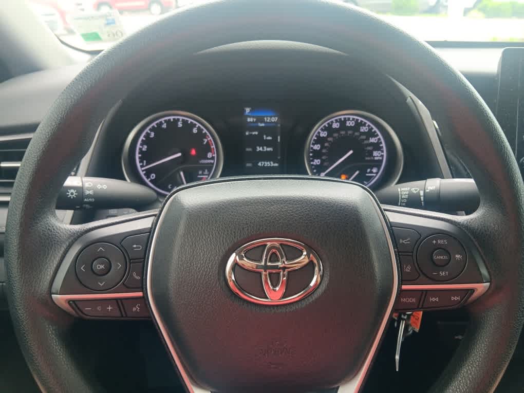 2023 Toyota Camry LE photo 12