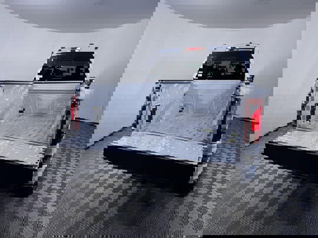 2025 Ford F-150 XLT photo 25