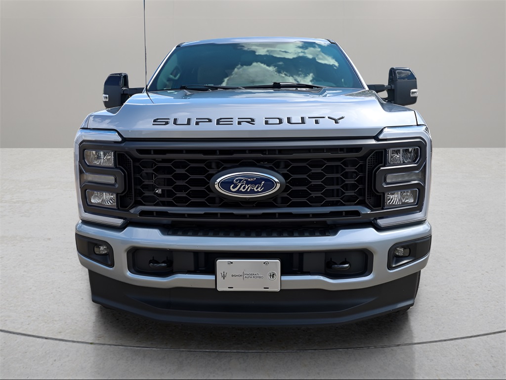 2024 Ford F-250 photo 2