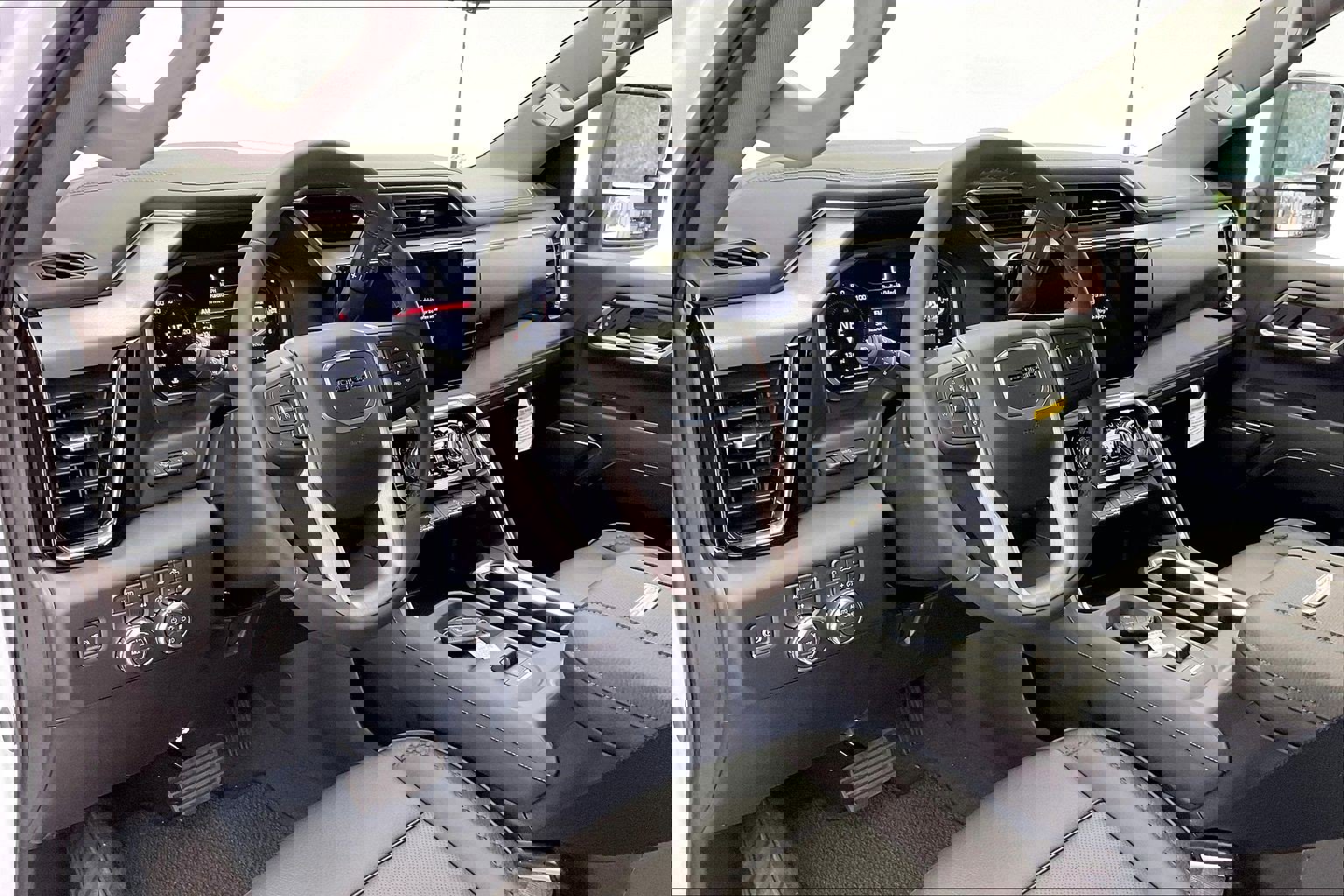 2026 Gmc Sierra 3500 HD Denali photo 4