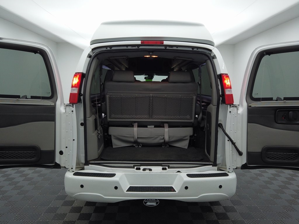 2020 Gmc Savana photo 4