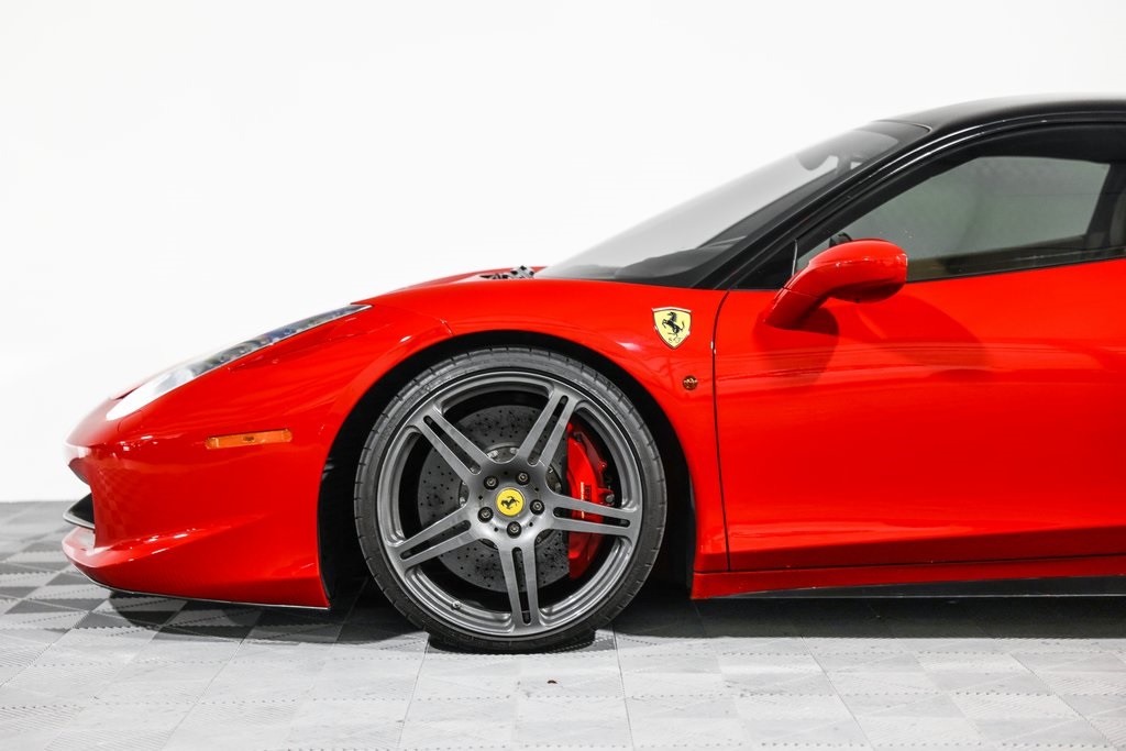 2010 Ferrari 458 Italia Base photo 12