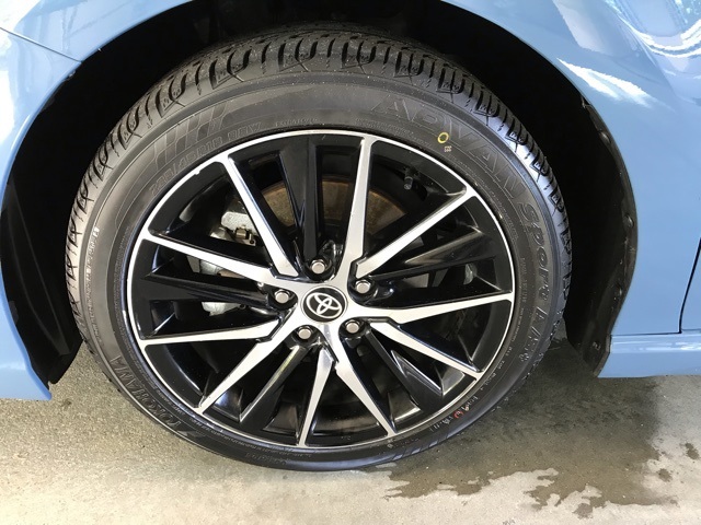 2024 Toyota Camry SE photo 9