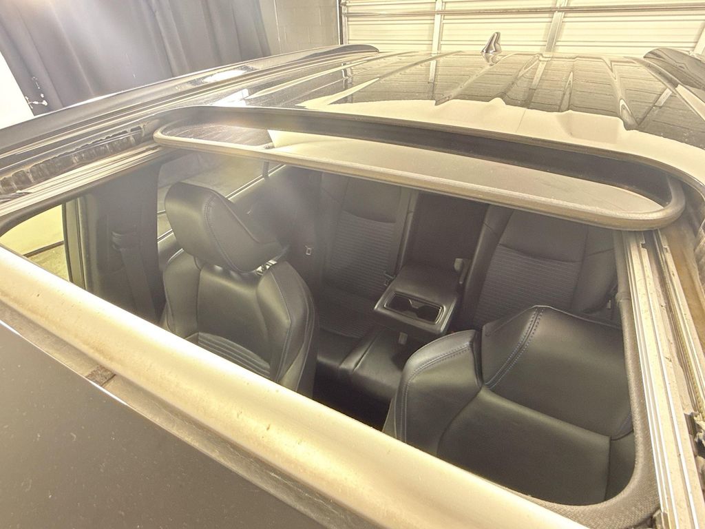 2020 Toyota RAV4 Hybrid XSE photo 20