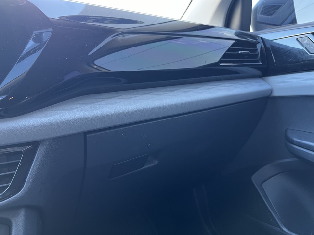 2022 Volkswagen Taos S photo 38