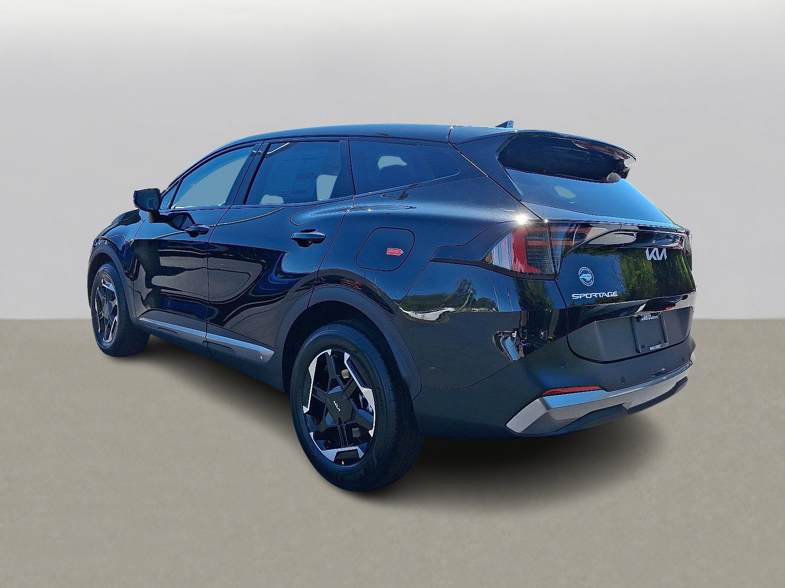 2026 Kia Sportage Hybrid S photo 3