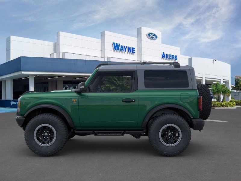 2024 Ford Bronco Badlands photo 3