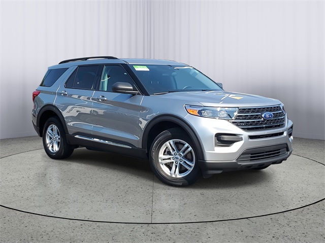2023 Ford Explorer XLT's photo