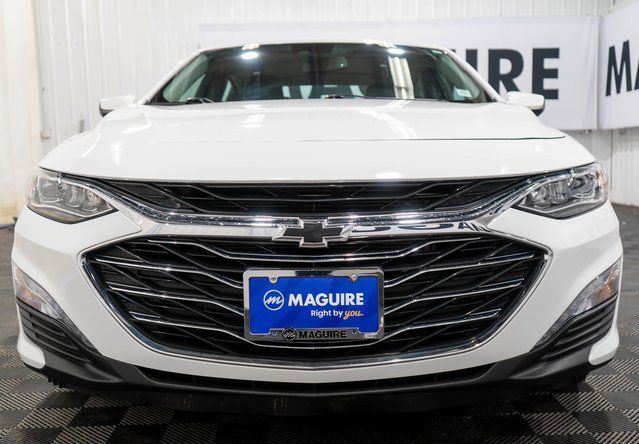 2023 Chevrolet Malibu 2LT photo 3