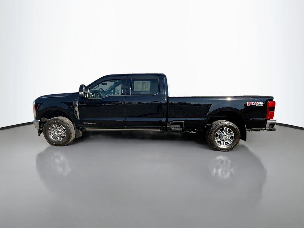 2023 Ford F-250 Lariat photo 4