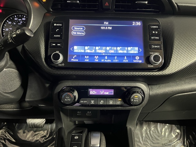2022 Nissan Kicks SV photo 7