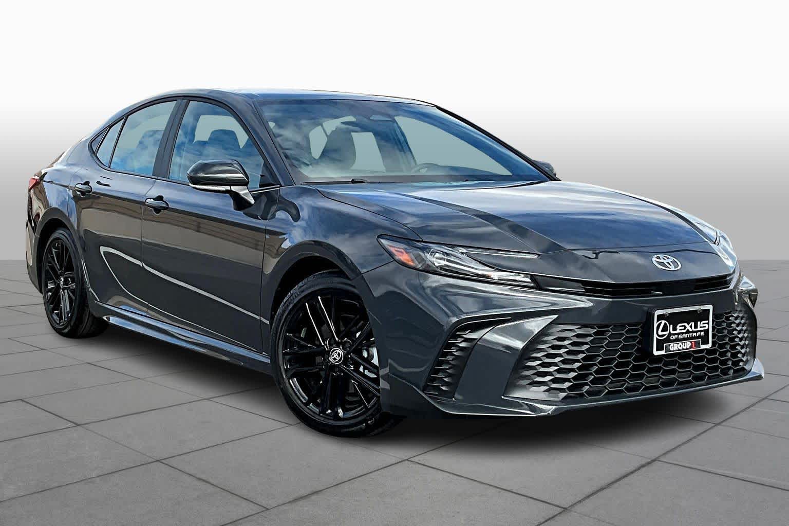 2025 Toyota Camry SE photo 2