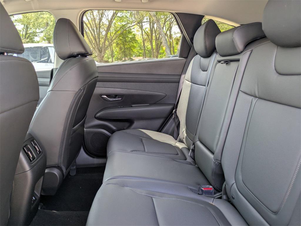 2025 Hyundai Tucson SEL Convenience photo 12