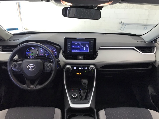 2020 Toyota RAV4 Hybrid XLE photo 14
