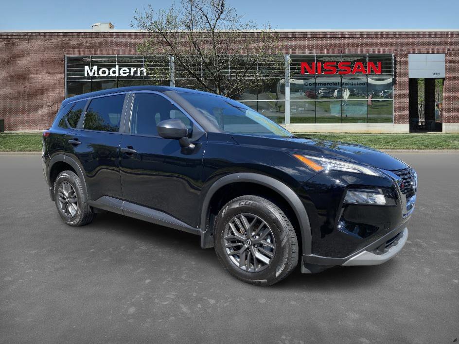 2023 Nissan Rogue S AWD photo 3