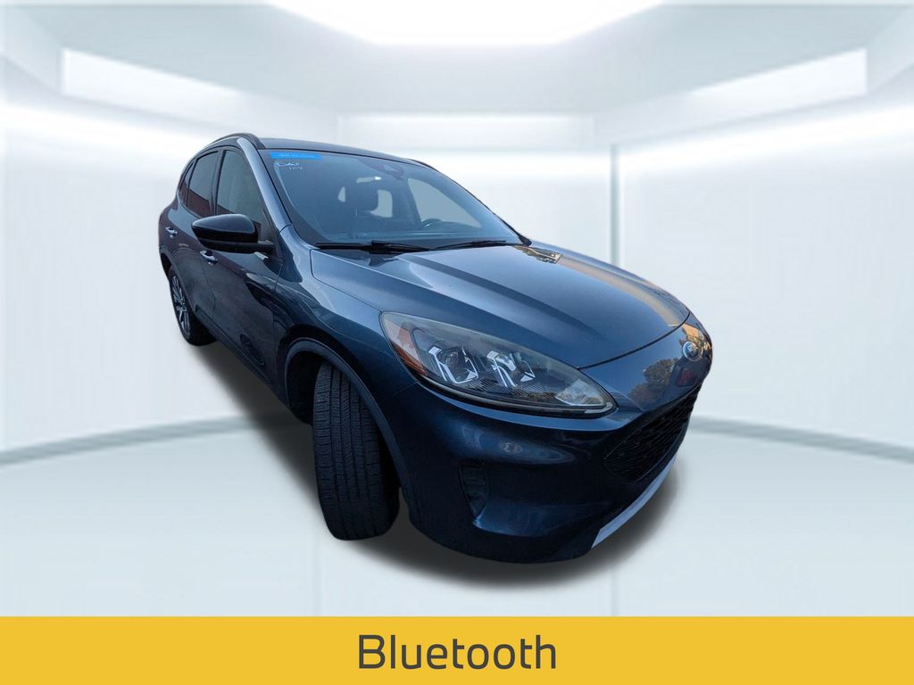 2020 Ford Escape SE Sport Hybrid photo 3