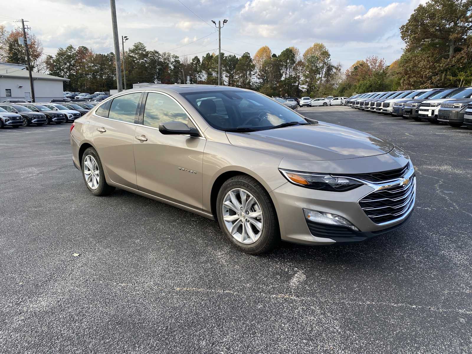 2024 Chevrolet Malibu 1LT's photo