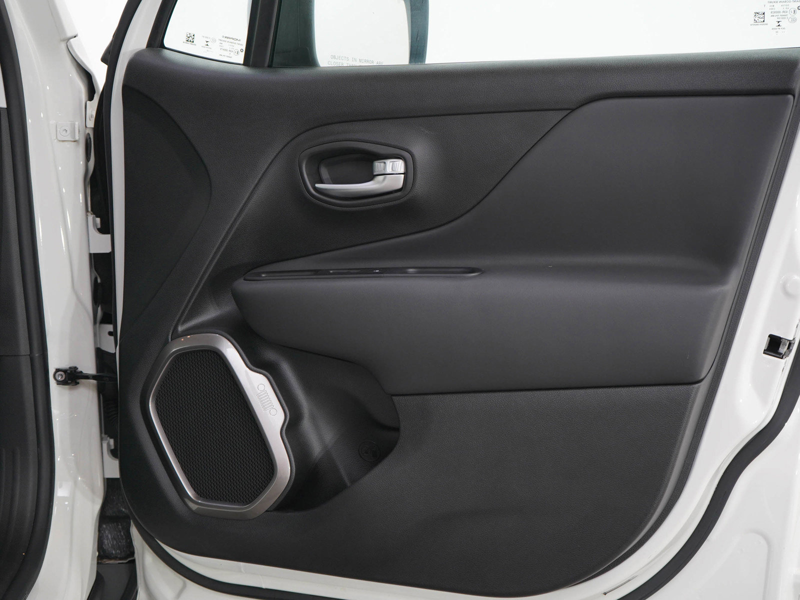 2022 Jeep Renegade Latitude photo 10