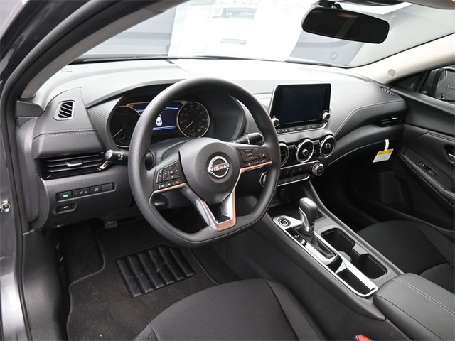 2025 Nissan Sentra SV photo 16