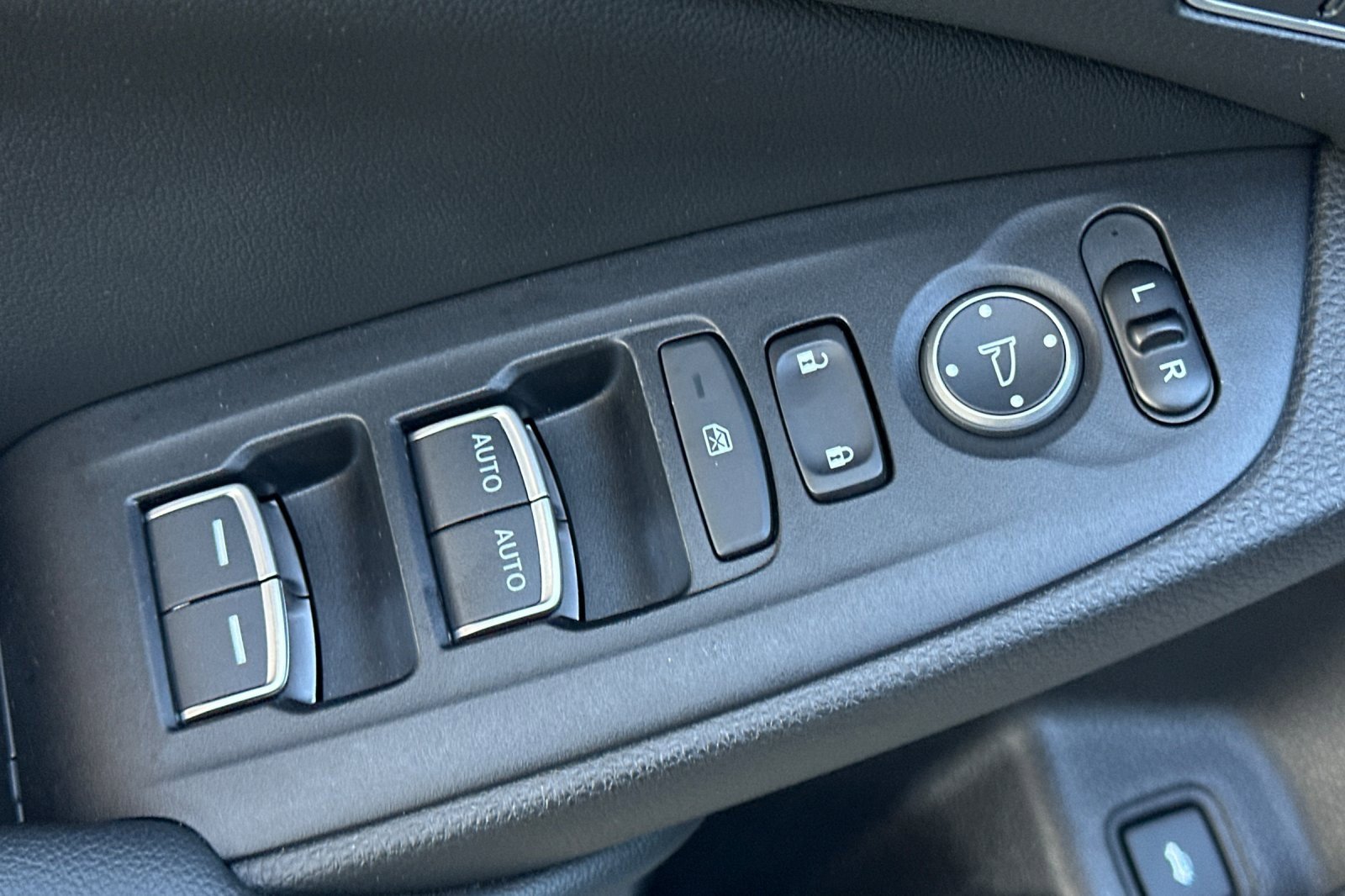 2019 Honda Accord EX-L photo 11