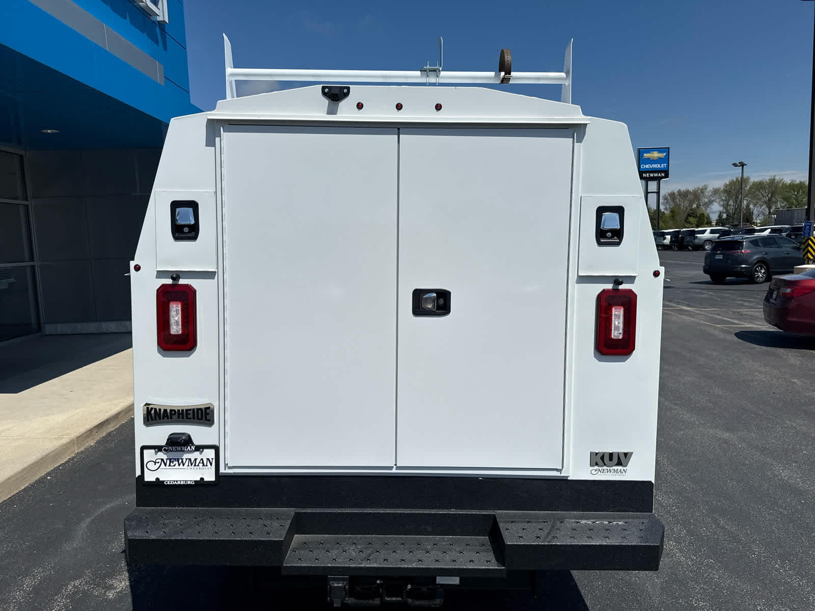 2024 Chevrolet Express Cutaway Base photo 10