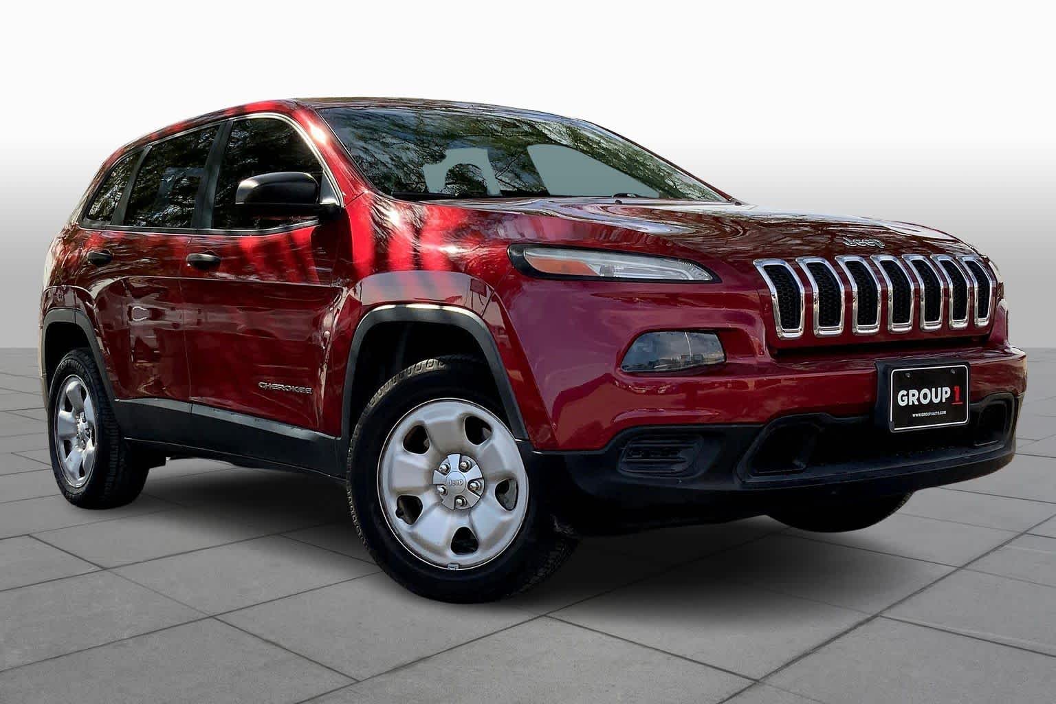 2017 Jeep Cherokee Sport photo 2