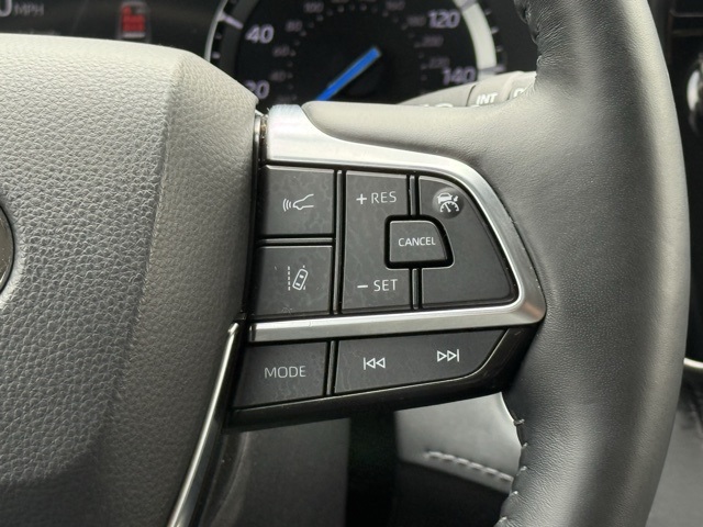 2021 Toyota Highlander Hybrid Limited photo 25
