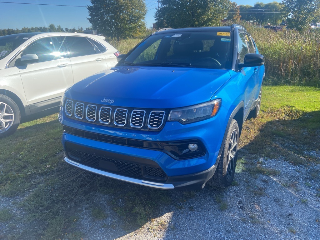 2024 Jeep Compass Limited photo 3