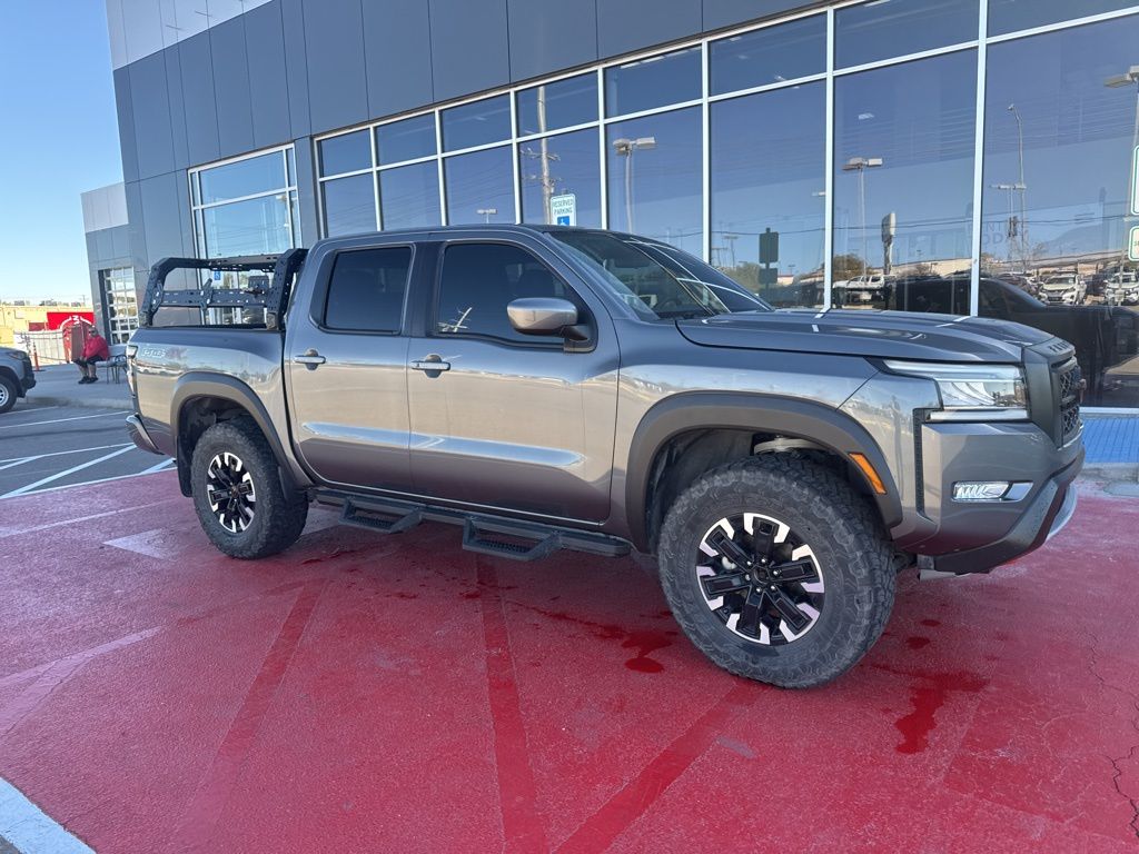 2023 Nissan Frontier PRO-4X photo 2