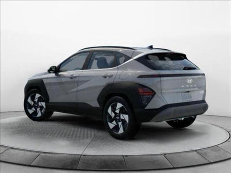 2026 Hyundai Kona SEL photo 2