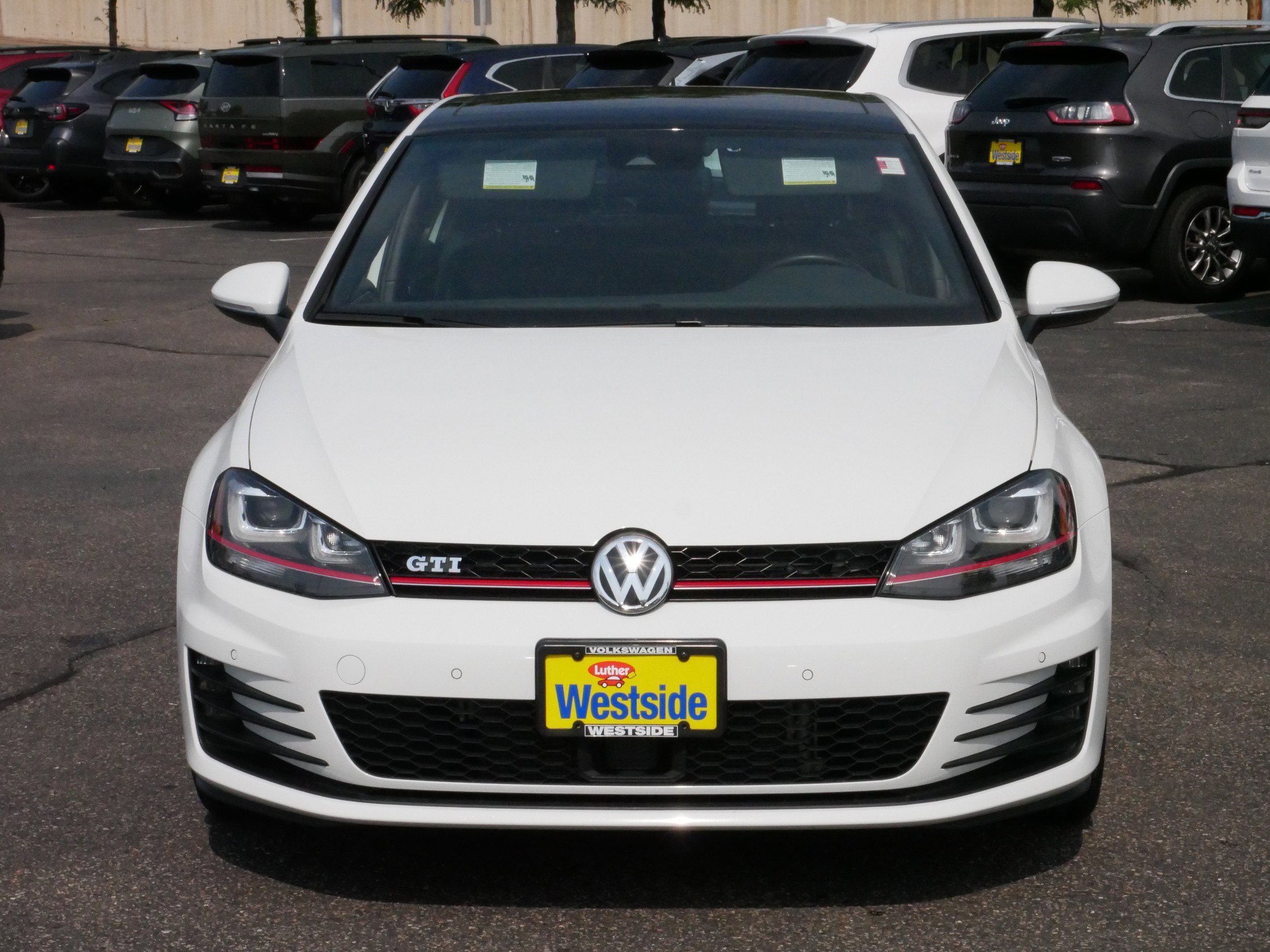 Used 2016 Volkswagen Golf GTI SE with VIN 3VW5T7AU7GM031662 for sale in Saint Louis Park, Minnesota