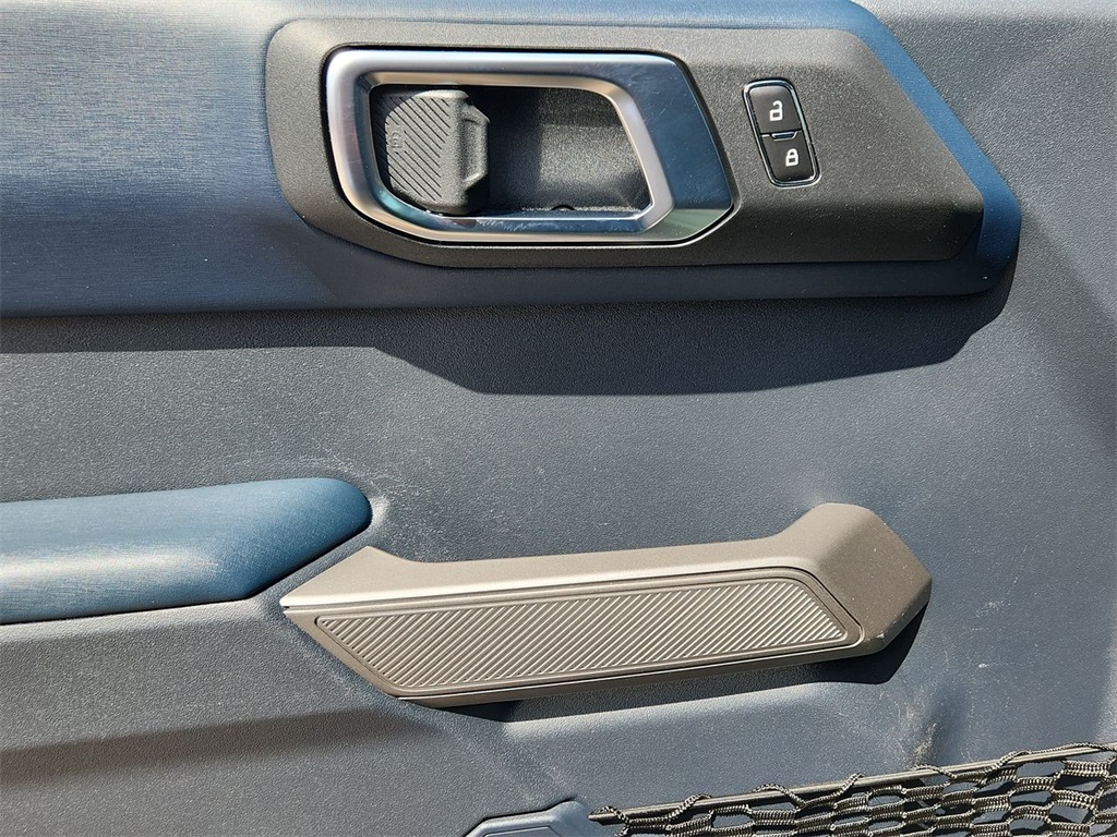 2023 Ford Bronco Outer Banks photo 10
