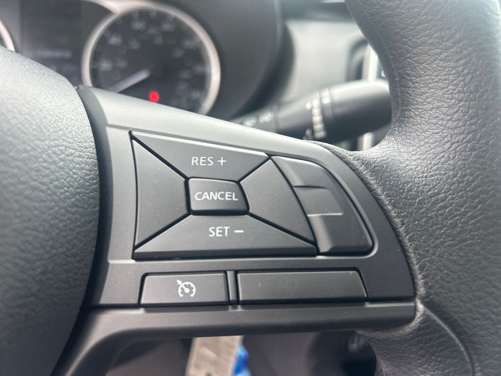 2025 Nissan Versa 1.6 S photo 23