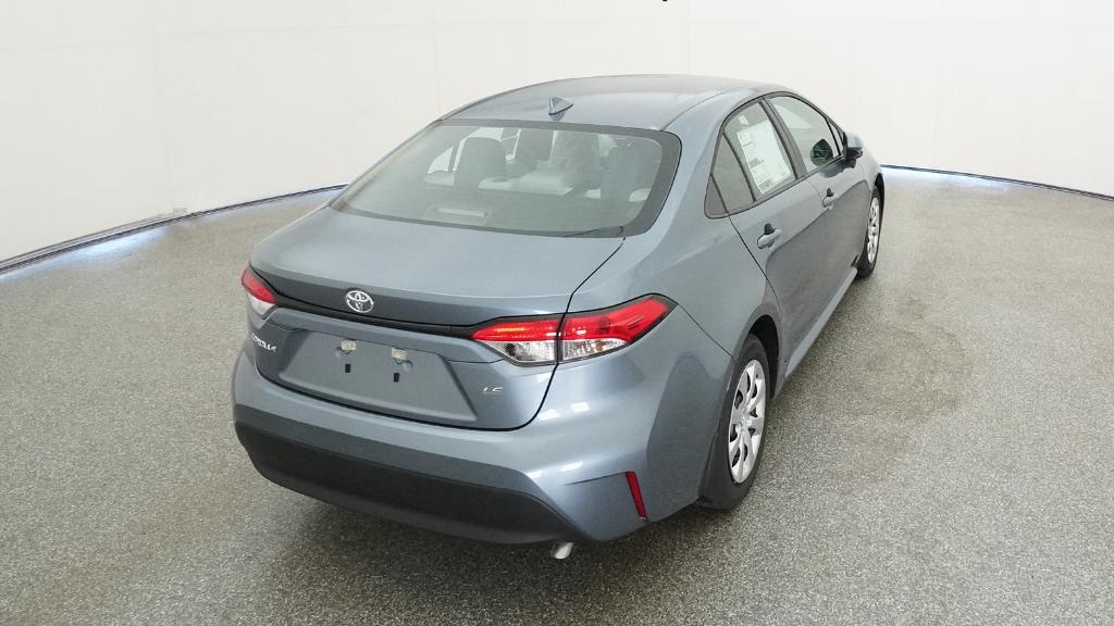 2025 Toyota Corolla LE photo 19