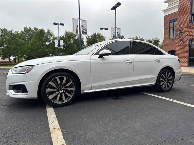 2022 Audi A4 40 Premium photo 2