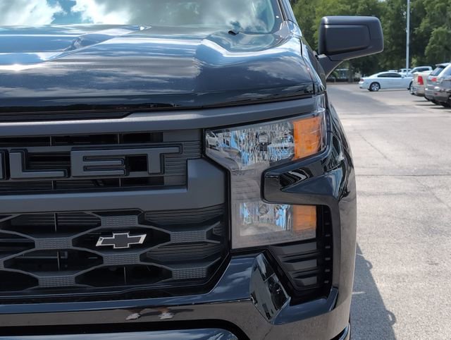 2025 Chevrolet Silverado 1500 Custom photo 30