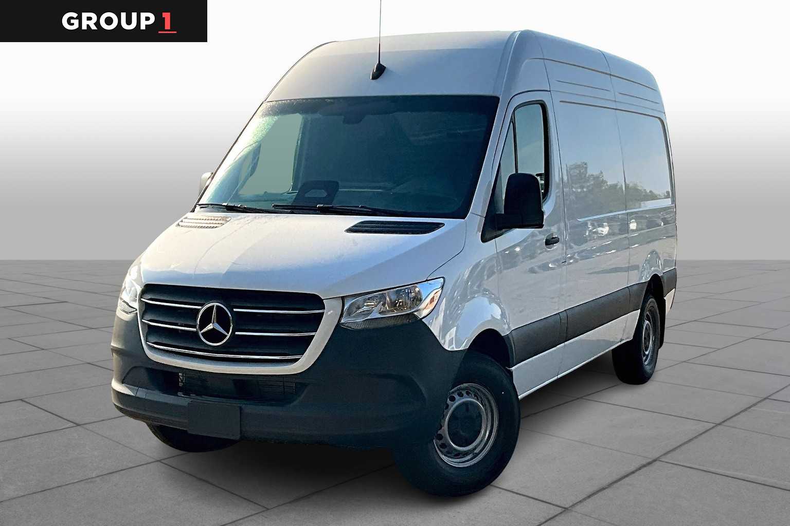 2026 Mercedes-Benz Sprinter Cargo Van Base's photo