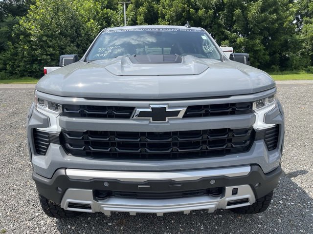 2025 Chevrolet Silverado 1500 RST photo 2