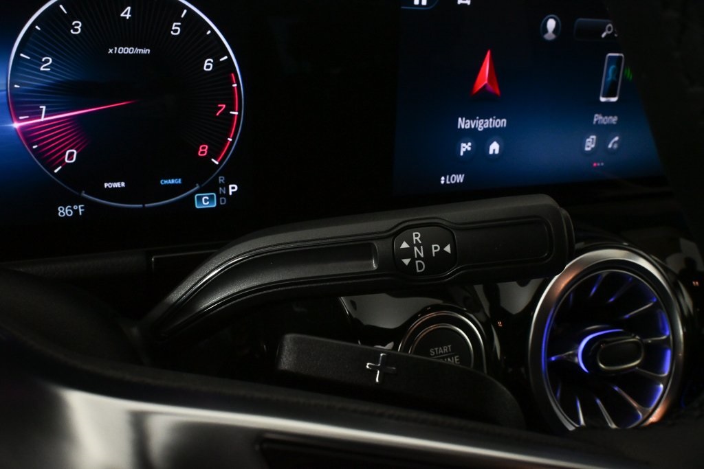 2025 Mercedes Benz GLA 250 photo 14
